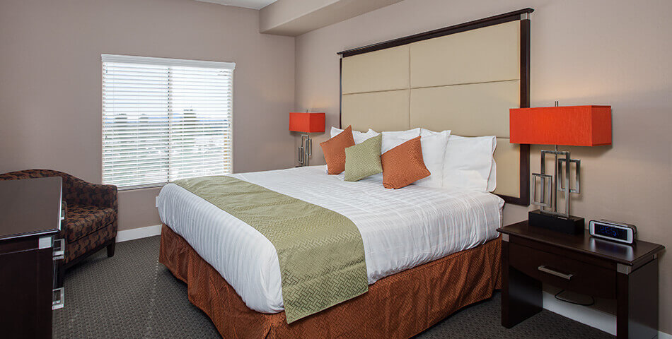 2 Bedroom Condo Rental Phoenix - kitchen