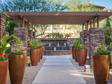 Toscana Condo Rentals day